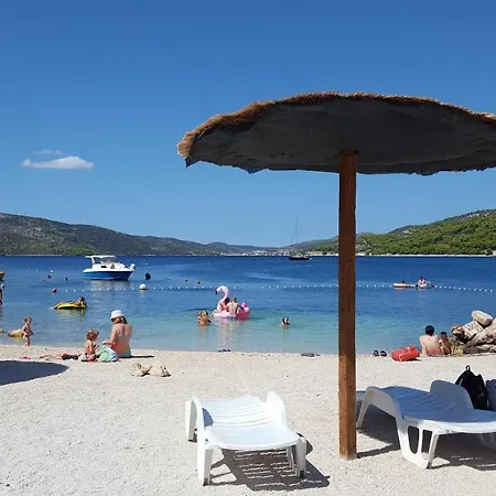Apartments By The Sea Seget Vranjica, Trogir - 980