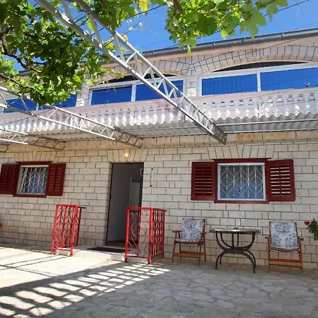 Apartments By The Sea Seget Vranjica, Trogir - 980 * Trogir