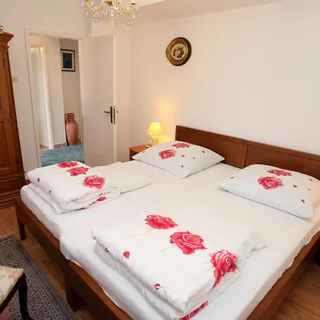 Appartement By The Sea Seget Vranjica, - 980 *